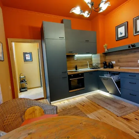 Moon House Red 公寓 普罗夫迪夫