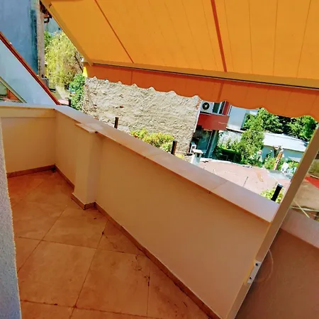 Moon House Red Διαμέρισμα